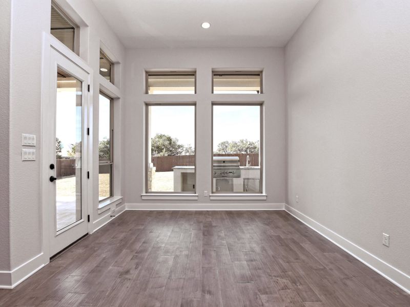 Representative unfurnished interior of a home built from the Emerald II by Giddens Homes in Riverstone, Georgetown (Image 20).