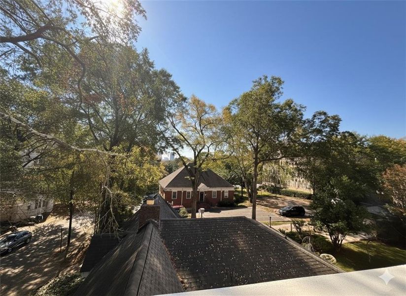 Image 29 of a home in .