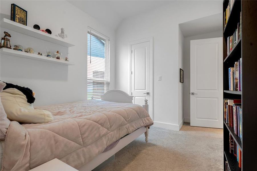Furnished interior view inside a new home in , Van Alstyne (Image 17).