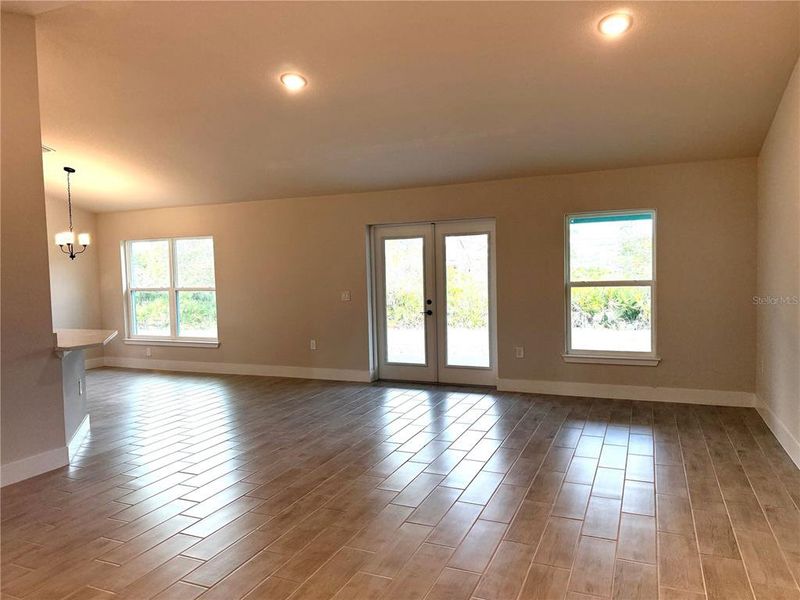 Spacious, unfurnished interior of a new home in , Rotonda West (Image 15).