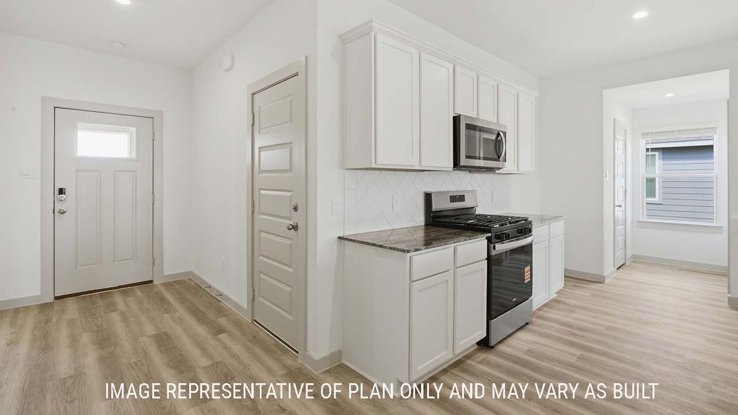 Representative furnished interior of a home built from the Kingston by D.R. Horton in China Grove, China (Image 4).