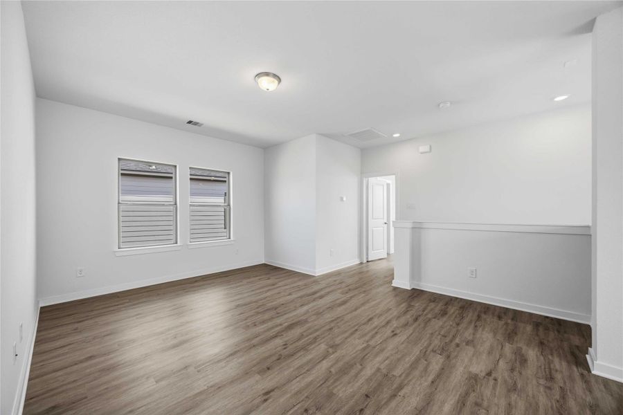 Spacious, unfurnished interior of a new home in La Segarra 40', Brookshire (Image 23). Spacious, unfurnished interior of a new home in La Segarra 40', Brookshire (Image 23).