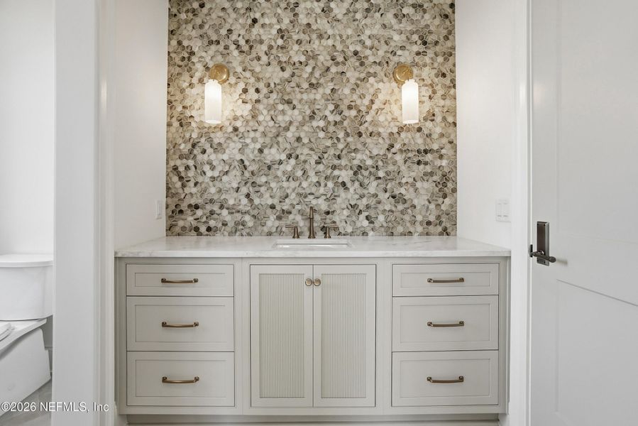 Image 79 of a home in .