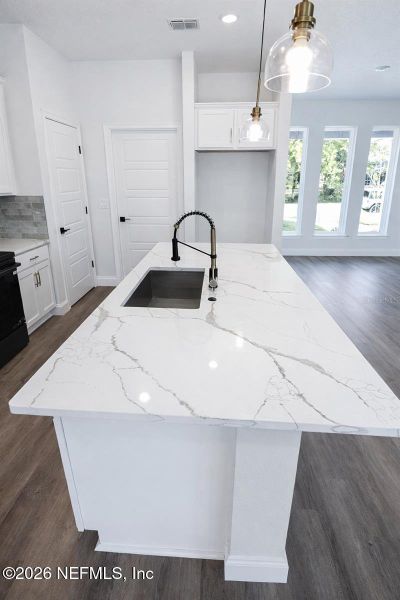 Image 35 of a home in .