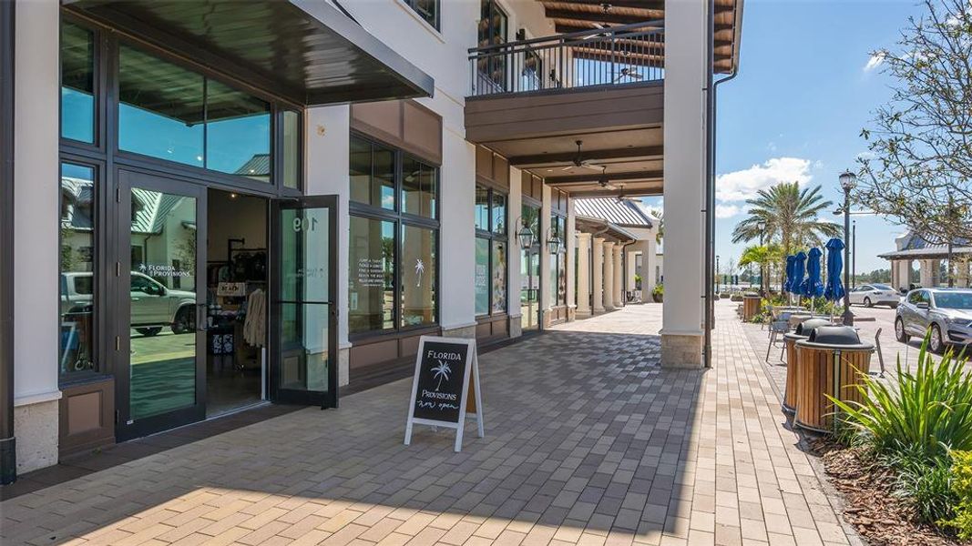Image 63 of a home in Emerald Landing at Waterside at Lakewood Ranch – Lake Series.