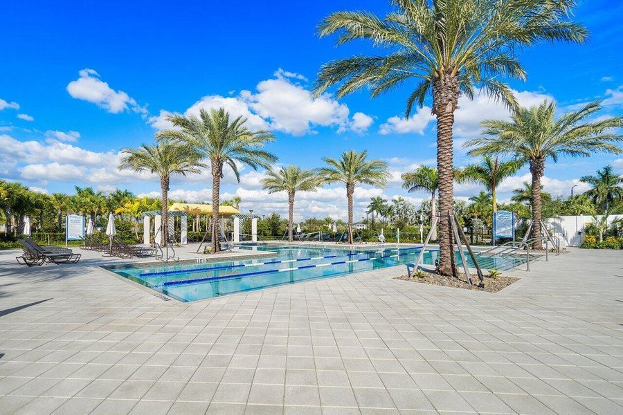 048-5699MacoonWy-Westlake-FL-33470-SMALL