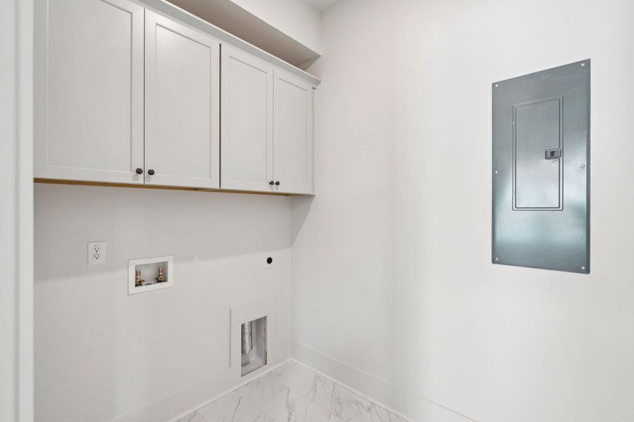 Spacious, unfurnished interior of a new home in , Awendaw (Image 23).