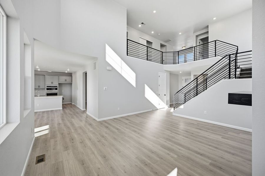 Spacious, unfurnished interior of a new home in Macanta, Castle Rock (Image 9).
