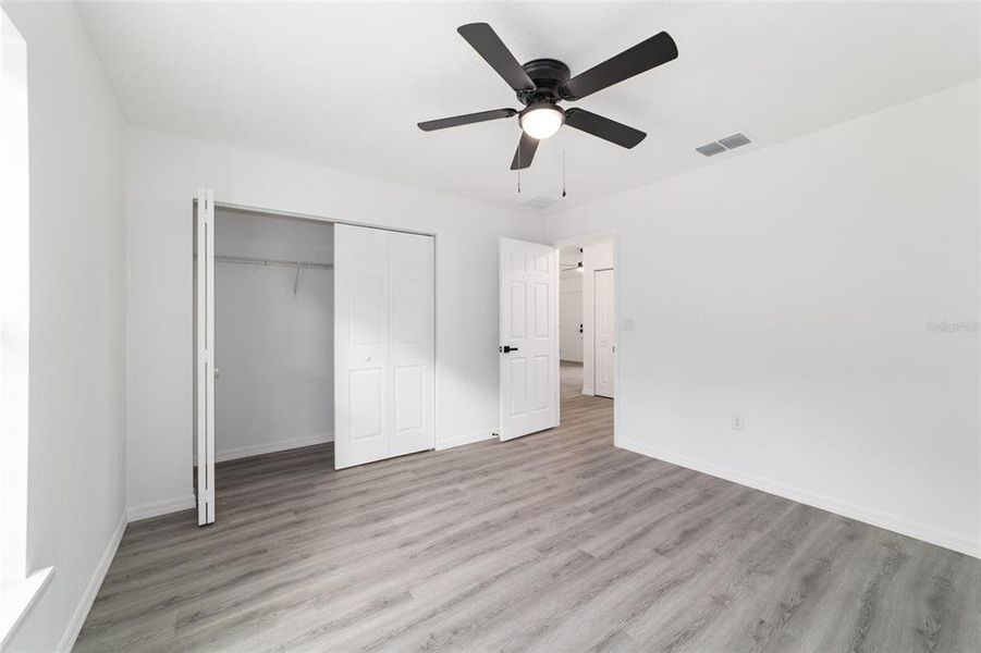 Spacious, unfurnished interior of a new home in , Dunnellon (Image 31). Spacious, unfurnished interior of a new home in , Dunnellon (Image 31).