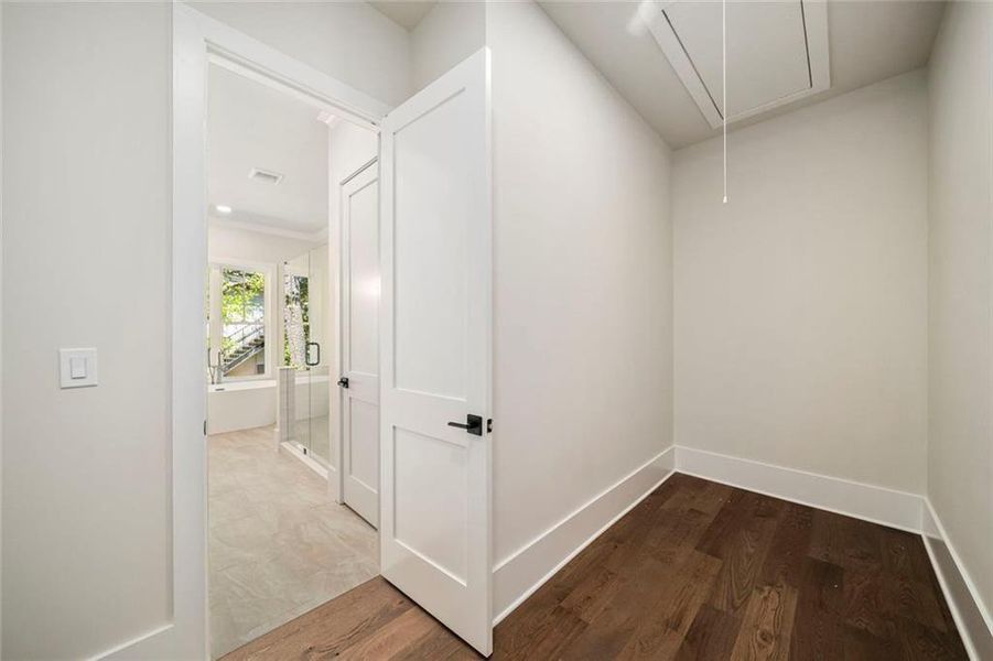 Spacious, unfurnished interior of a new home in , Decatur (Image 94).