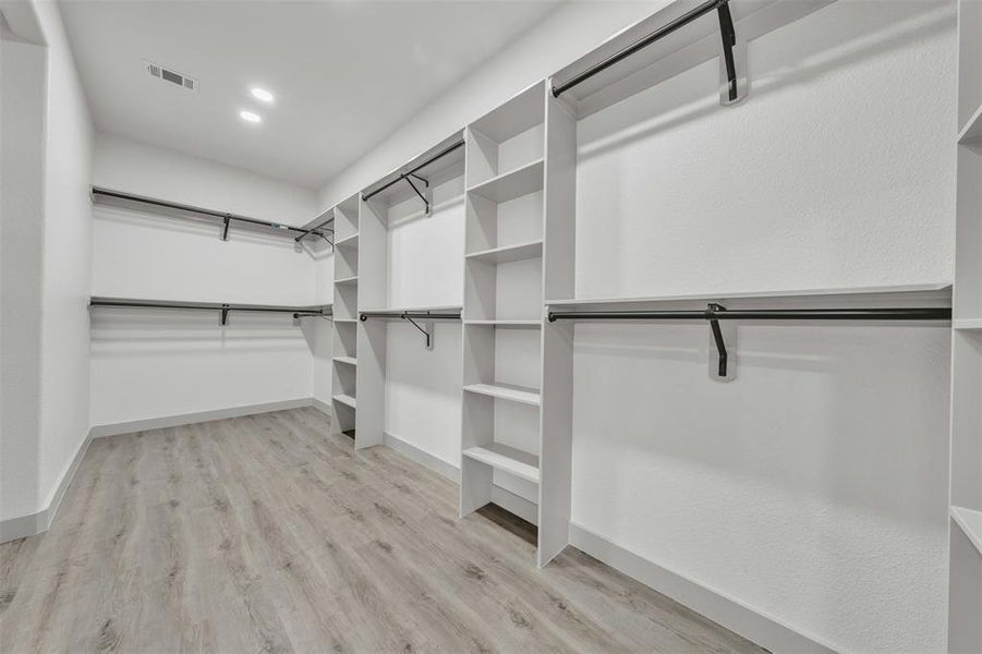 Spacious, unfurnished interior of a new home in , Dallas (Image 23). Spacious, unfurnished interior of a new home in , Dallas (Image 23).