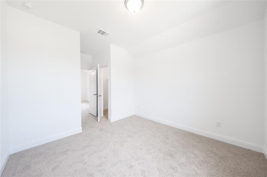 Spacious, unfurnished interior of a new home in Enclave at Legacy Hills: Crossings 50', Celina (Image 8).