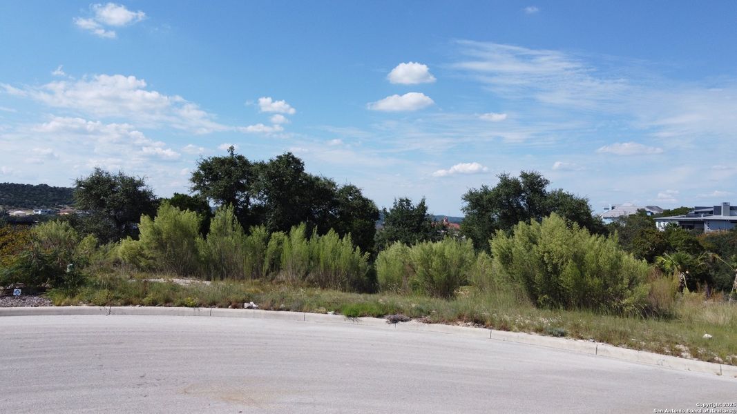 Natural landscape and outdoor views near in San Antonio (Image 6). Natural landscape and outdoor views near in San Antonio (Image 6).