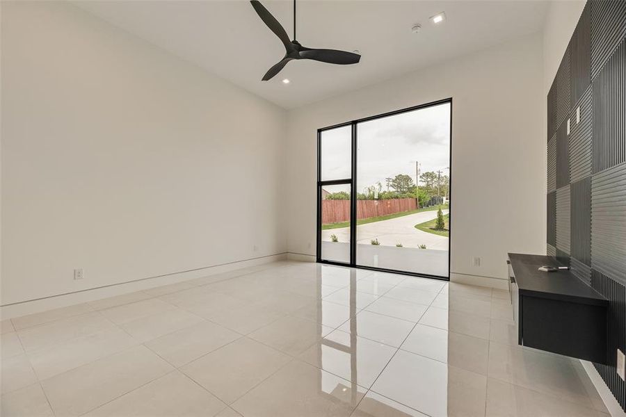 Spacious, unfurnished interior of a new home in , Southlake (Image 19).