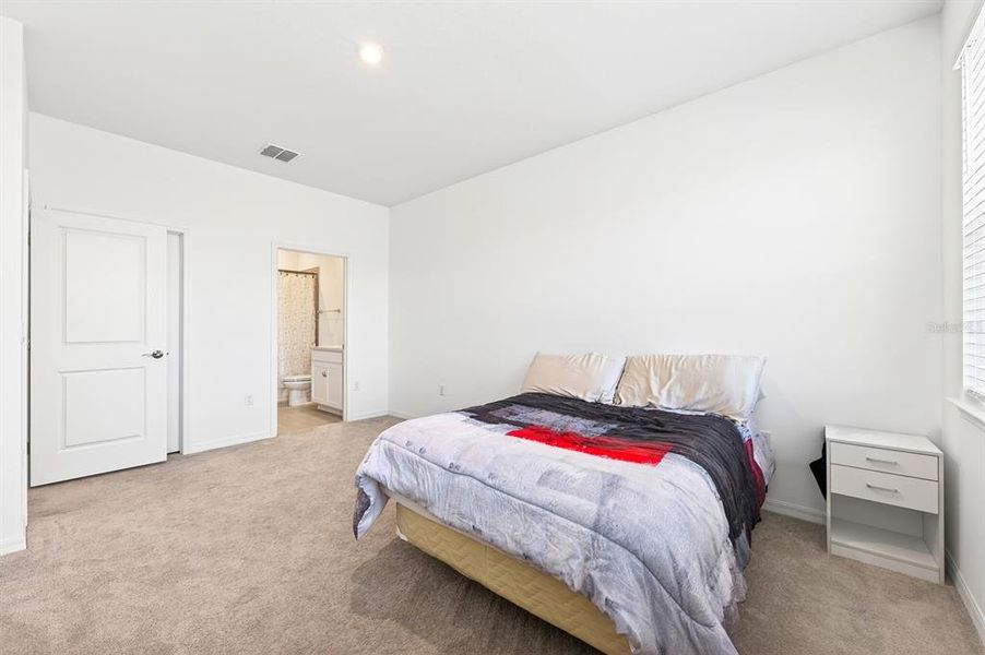 Furnished interior view inside a new home in , St. Cloud (Image 6).