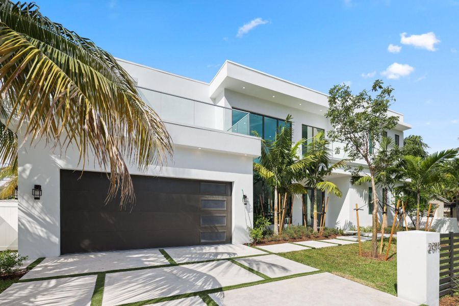 Front exterior of a new home in , Wilton Manors, FL, highlighting curb appeal (Image 2). Front exterior of a new home in , Wilton Manors, FL, highlighting curb appeal (Image 2).
