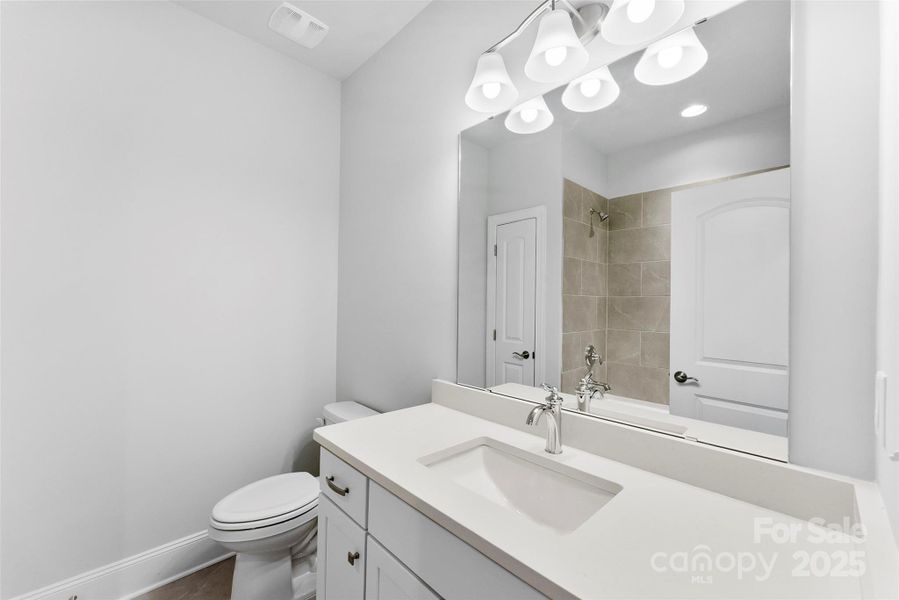 Furnished interior view inside a new home in , Gastonia (Image 10).