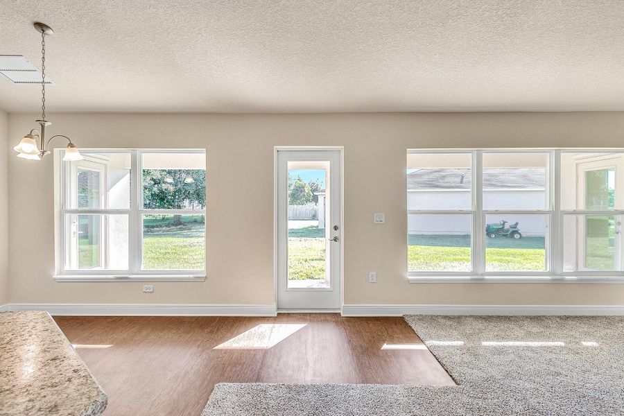 Spacious, unfurnished interior of a new home in Spring Hill, Spring Hill (Image 15).