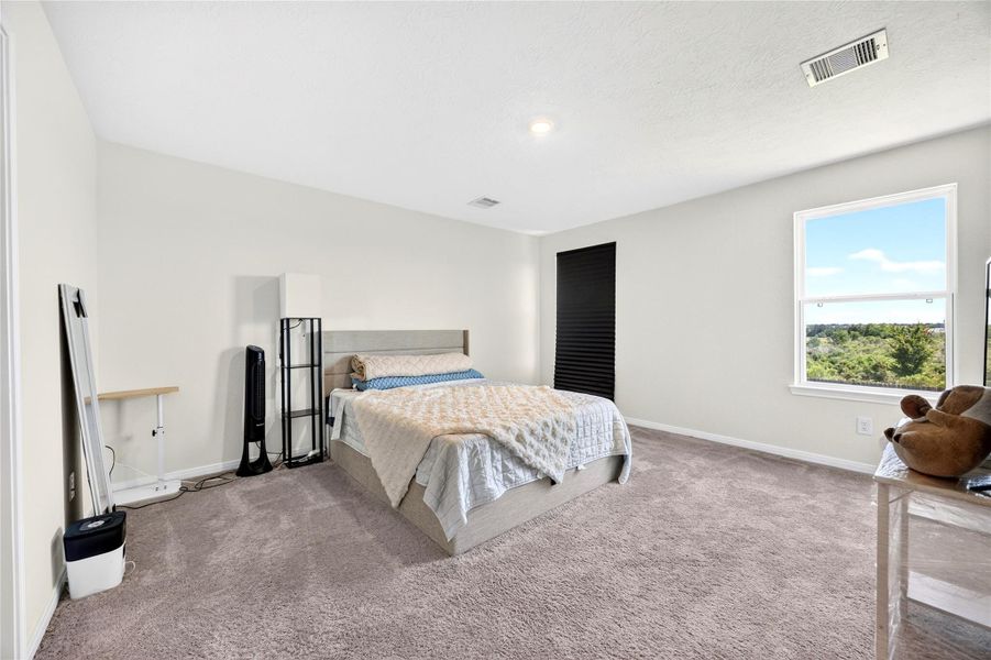 Furnished interior view inside a new home in , Katy (Image 13).