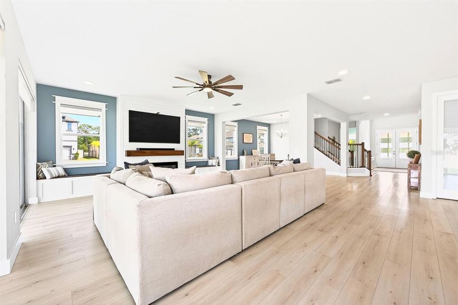 Furnished interior view inside a new home in , Oviedo (Image 36).