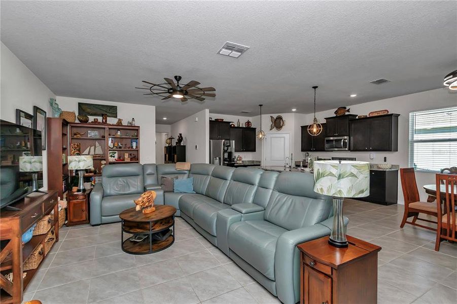 Furnished interior view inside a new home in JB Ranch, Ocala (Image 19). Furnished interior view inside a new home in JB Ranch, Ocala (Image 19).
