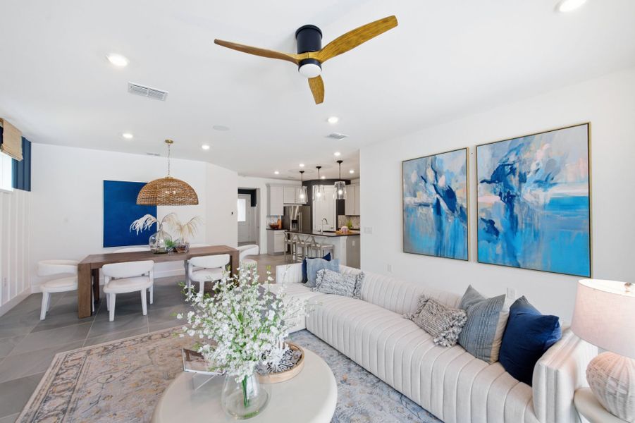 Representative furnished interior of a home built from the Arbordale II by Pulte Homes in SeaFlower, Bradenton (Image 18).