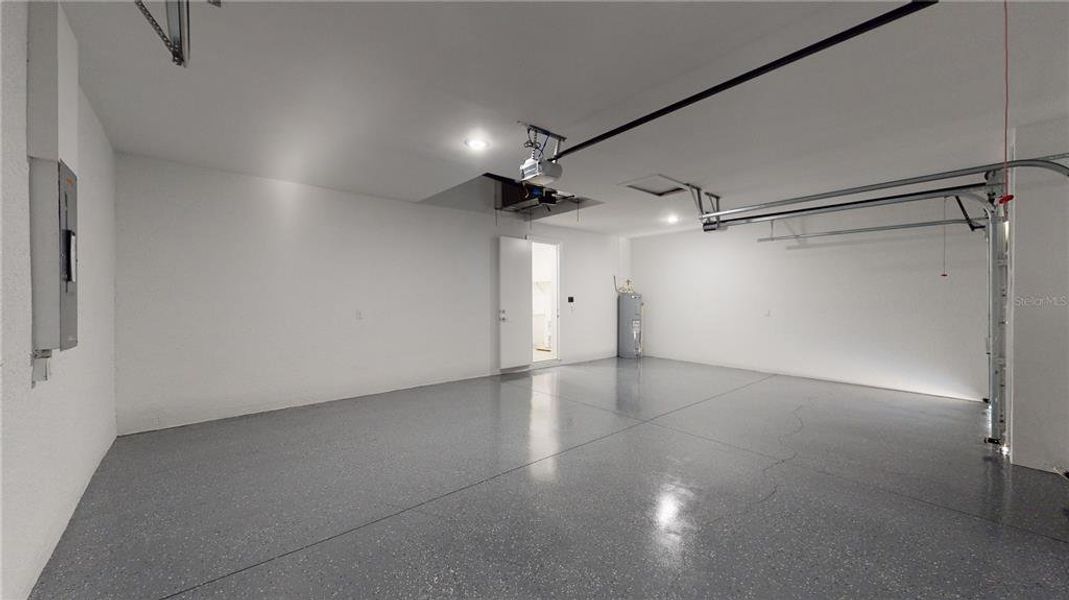 Spacious, unfurnished interior of a new home in , Port Charlotte (Image 32).