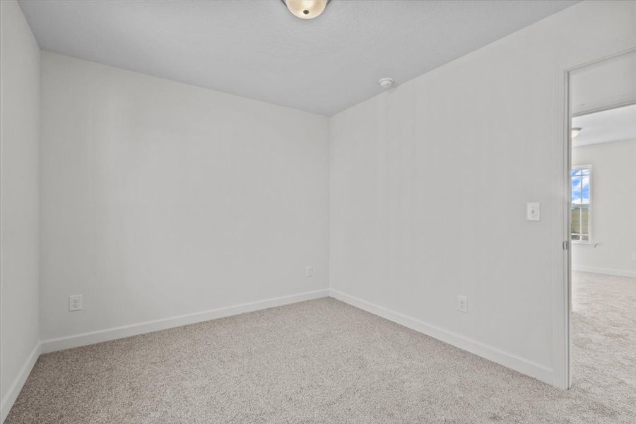 Representative unfurnished interior of a home built from the Roebuck by Enchanted Homes in Las Palomas Country Club Estates, La Vernia (Image 39).