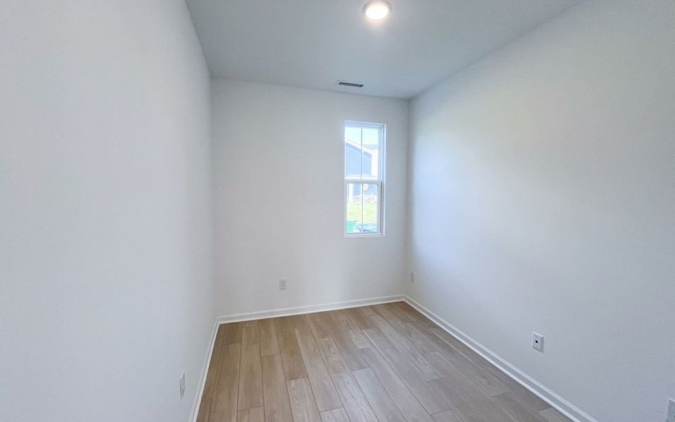 Spacious, unfurnished interior of a new home in Wendell Falls, Wendell (Image 11).