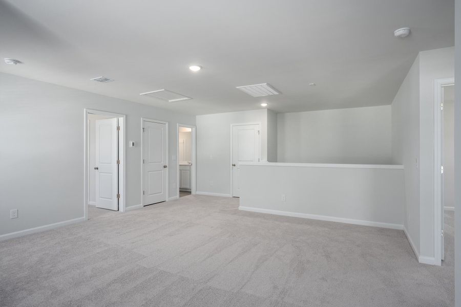 Spacious, unfurnished interior of a new home in Bradford Pointe, Summerville (Image 12). Spacious, unfurnished interior of a new home in Bradford Pointe, Summerville (Image 12).