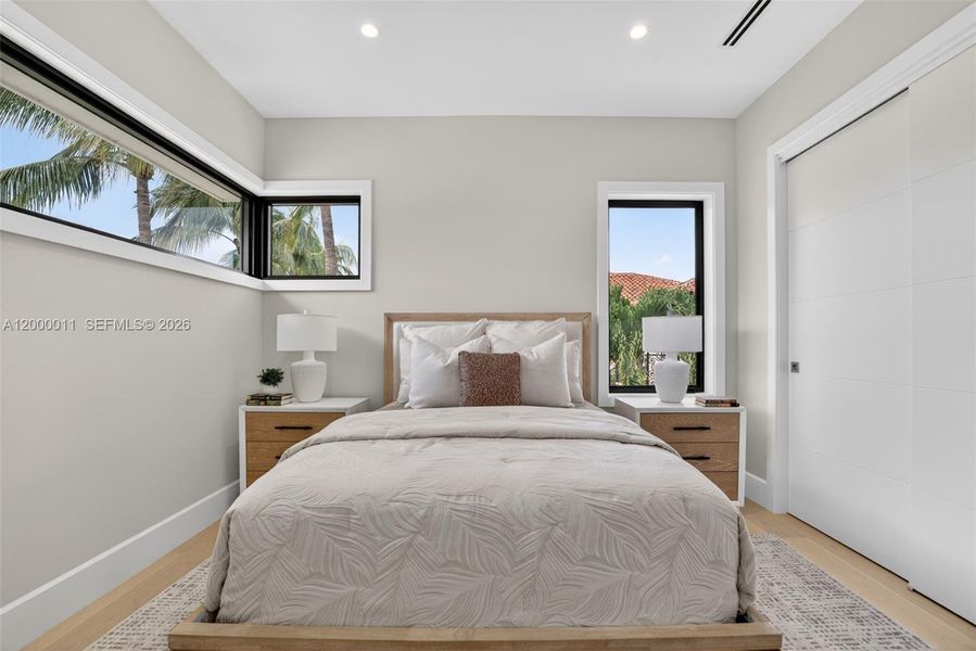 Furnished interior view inside a new home in , Fort Lauderdale (Image 14).