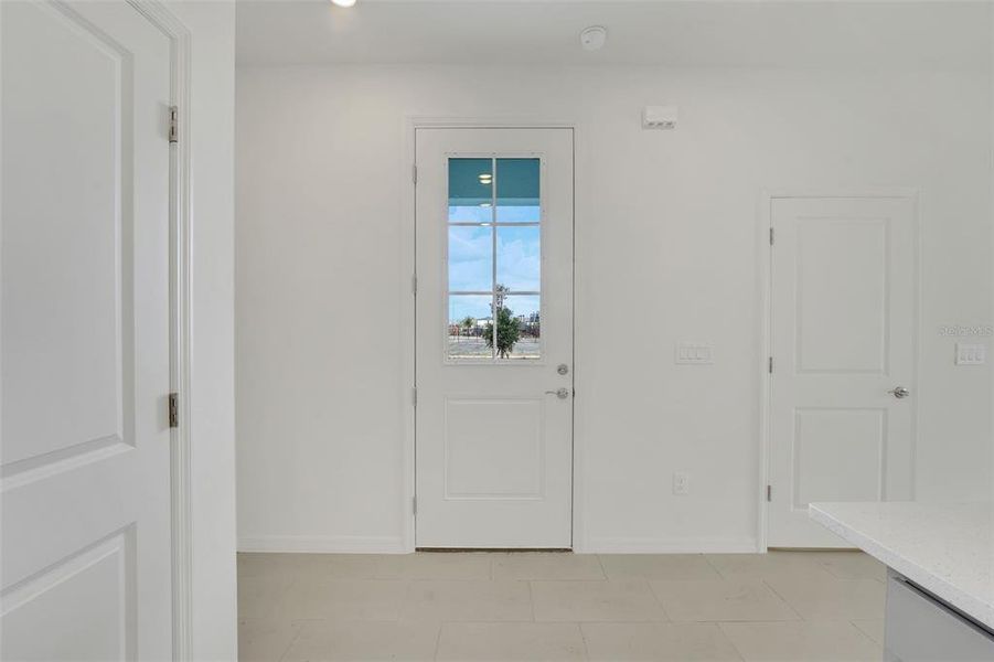 Spacious, unfurnished interior of a new home in Shores at Mirada, San Antonio (Image 14).