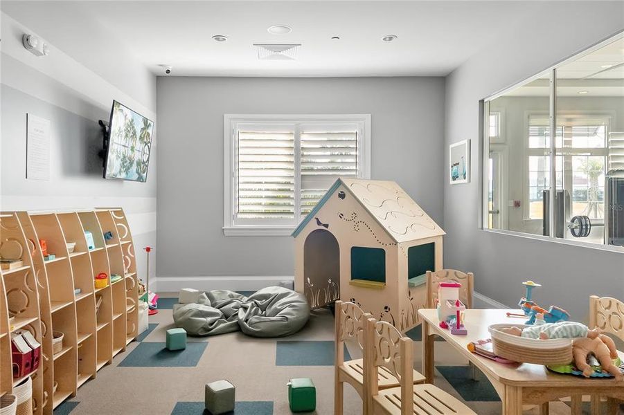 Furnished interior view inside a new home in , Bradenton (Image 32).