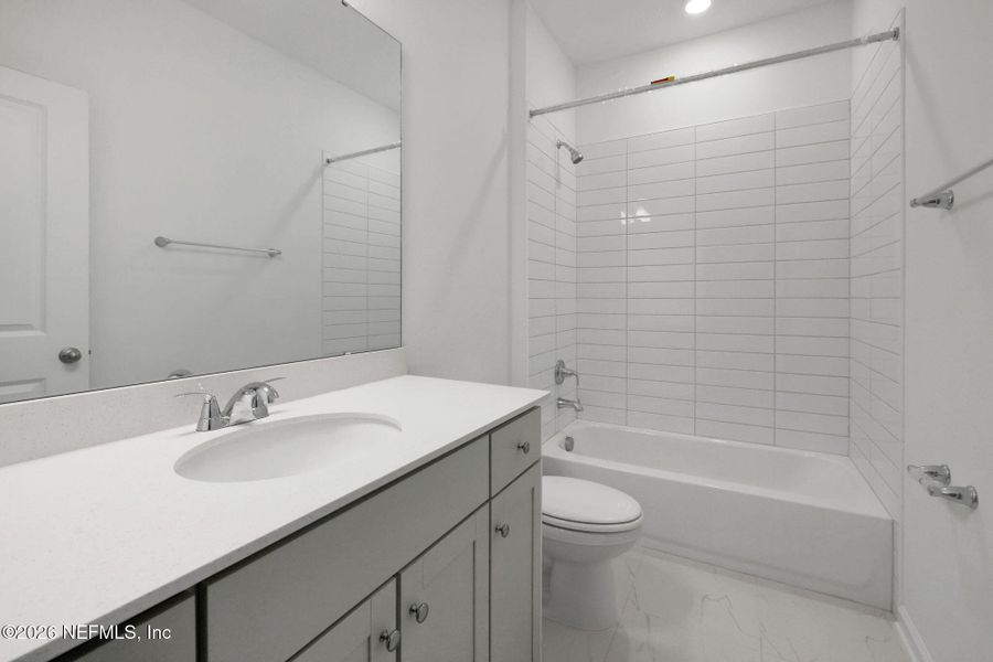 Furnished interior view inside a new home in Jennings Farm, Middleburg (Image 16).