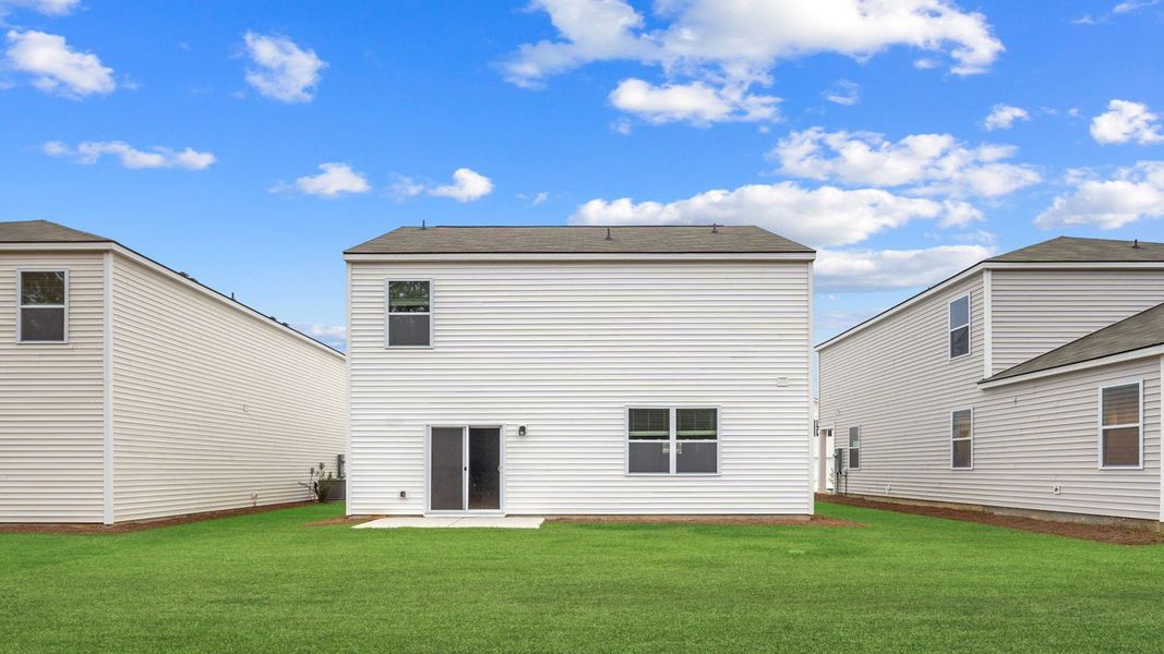 Exterior details and patio area of a home in Rice Hope, Port Wentworth (Image 3).