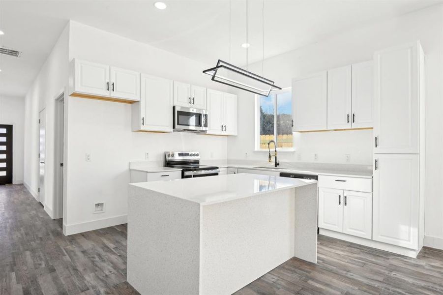 Furnished interior view inside a new home in , Granbury (Image 10).