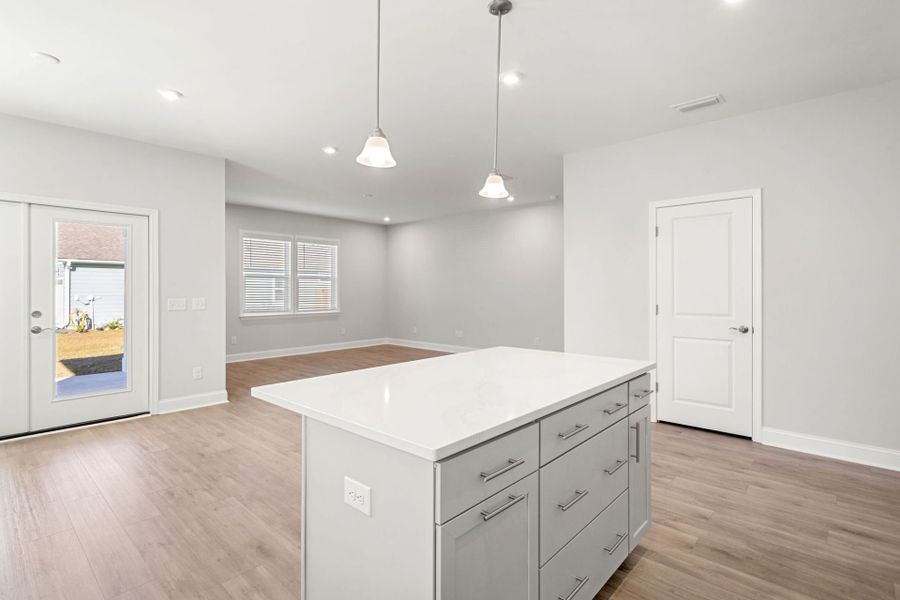 Image 25 of a home in Salem Bay. Image 25 of a home in Salem Bay.