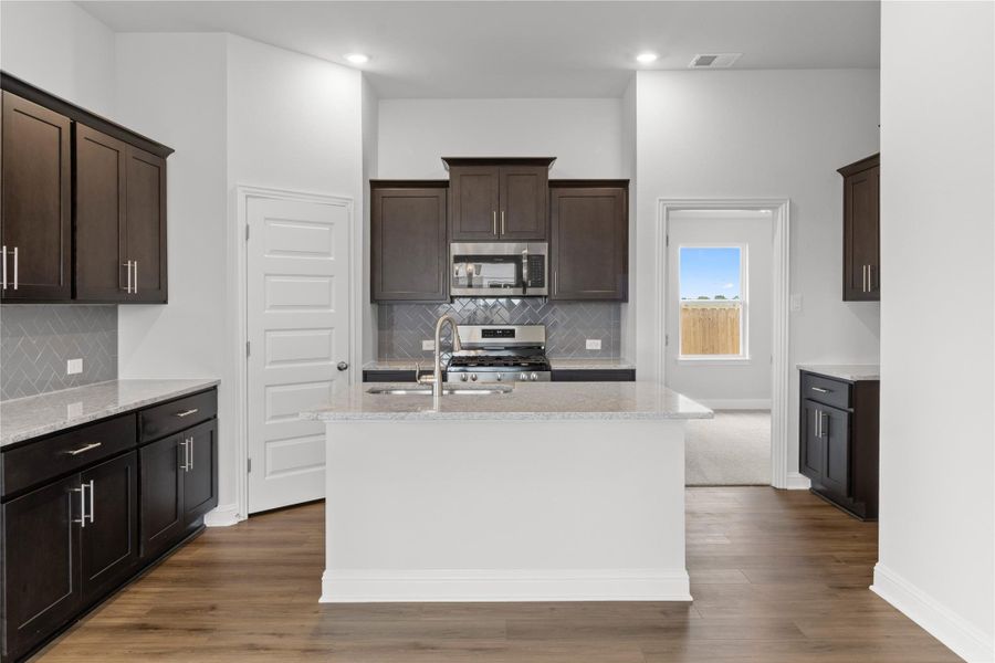 Furnished interior view inside a new home in River Ranch Trails, Dayton (Image 10).