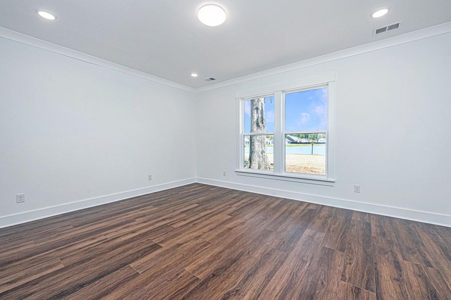 Spacious, unfurnished interior of a new home in , Ridgeville (Image 18).