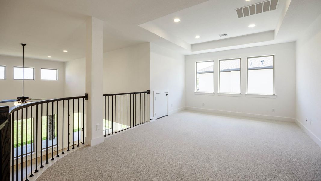 Spacious, unfurnished interior of a new home in Santa Rita Ranch - Eldorado, Liberty Hill (Image 8).