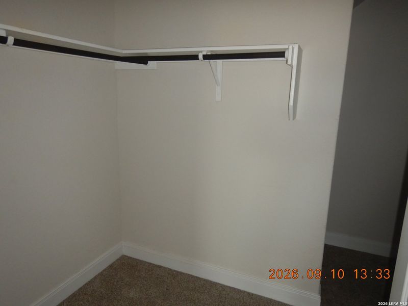 Spacious, unfurnished interior of a new home in , Cibolo (Image 7).