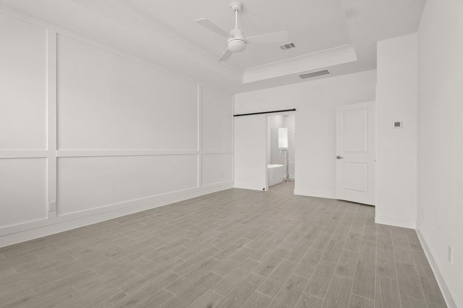 Private primary suite