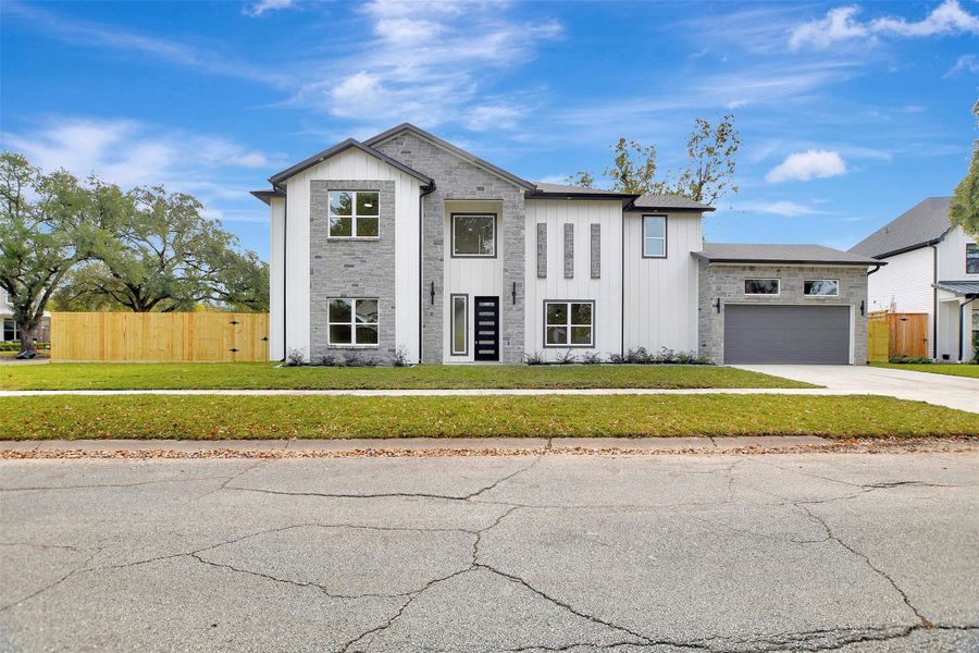 Front exterior of a new home in , Houston, TX, highlighting curb appeal (Image 1). Front exterior of a new home in , Houston, TX, highlighting curb appeal (Image 1).