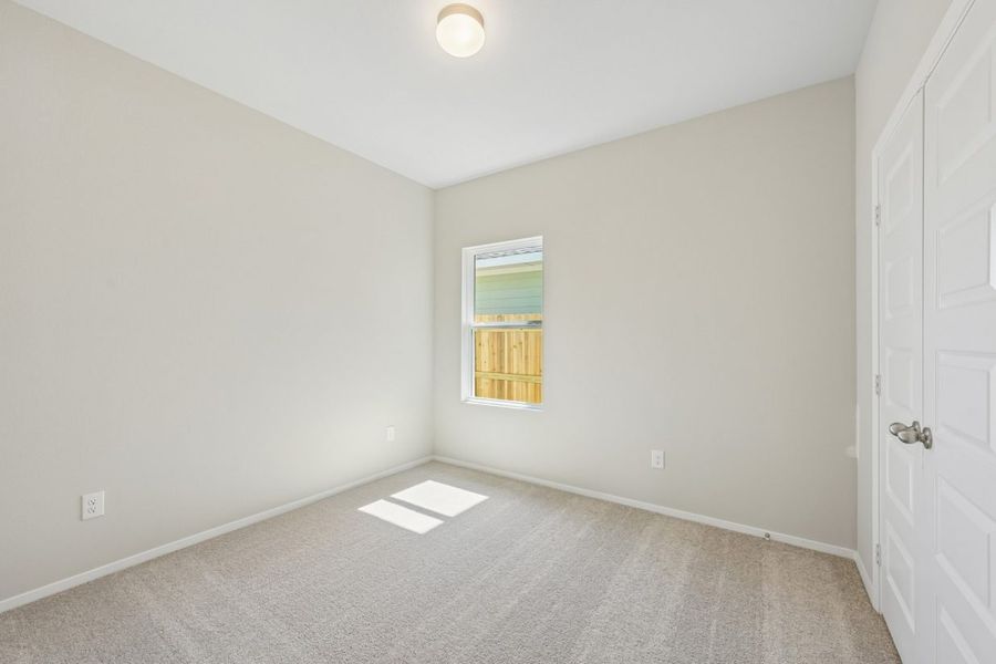 Spacious, unfurnished interior of a new home in Mustang Meadows, Waller (Image 18).