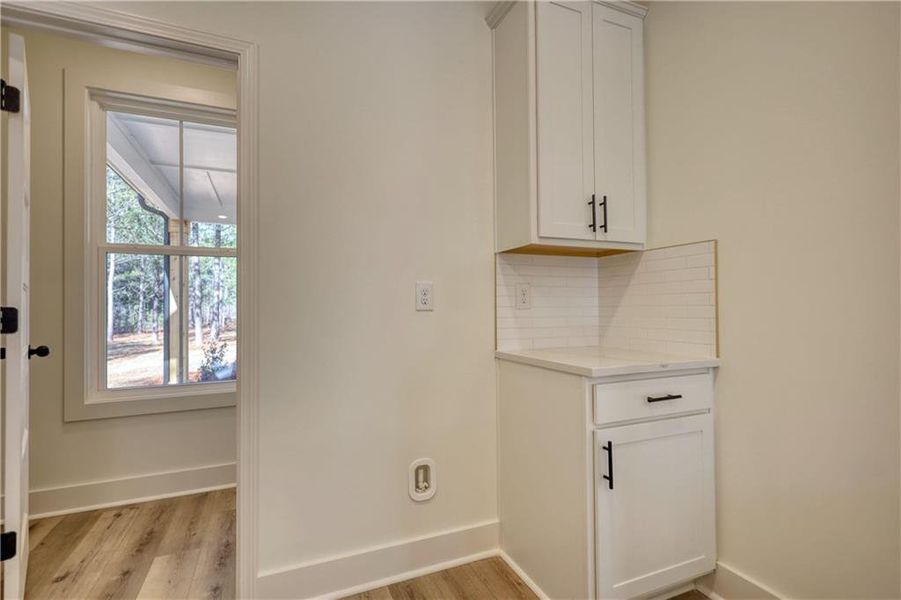 Spacious, unfurnished interior of a new home in , Mansfield (Image 26).