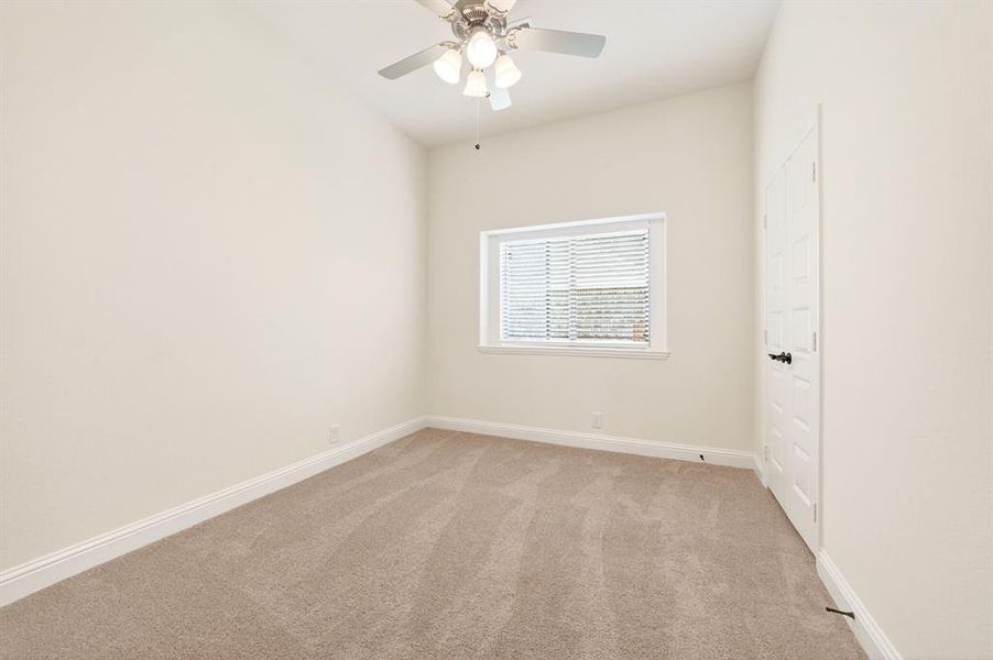 Spacious, unfurnished interior of a new home in Stone River Glen, Royse City (Image 38). Spacious, unfurnished interior of a new home in Stone River Glen, Royse City (Image 38).