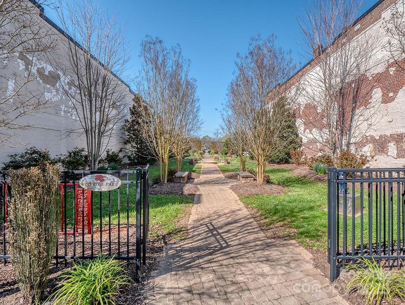 Image 34 of a home in .