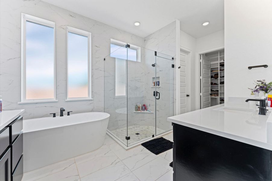 Furnished interior view inside a new home in , Fulshear (Image 11).