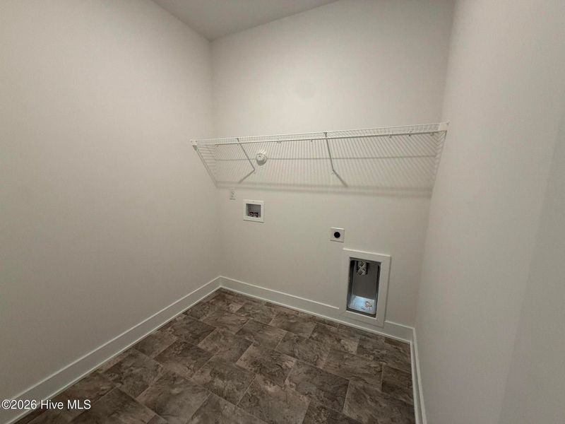 Spacious, unfurnished interior of a new home in Wood Creek Landing, Leland (Image 37). Spacious, unfurnished interior of a new home in Wood Creek Landing, Leland (Image 37).