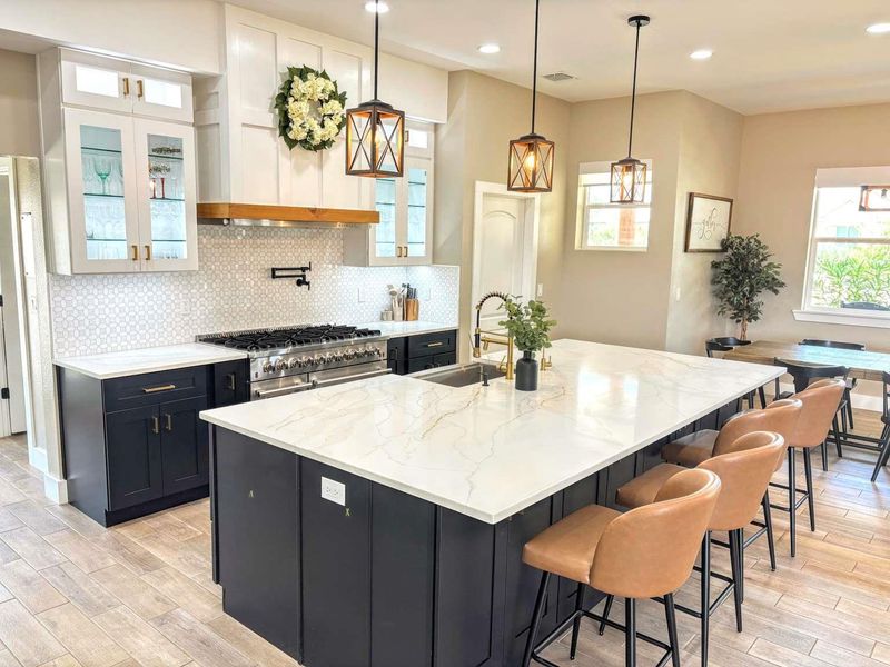 Furnished interior view inside a new home in , New Braunfels (Image 15). Furnished interior view inside a new home in , New Braunfels (Image 15).